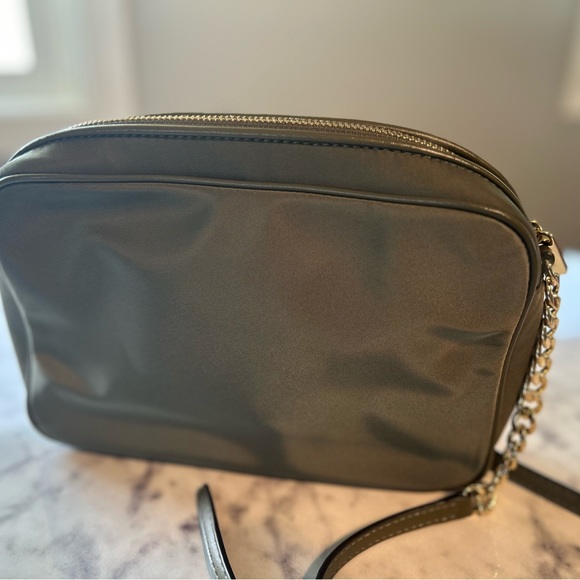 Like new military green Michael Kors cross body - Picture 5 of 5